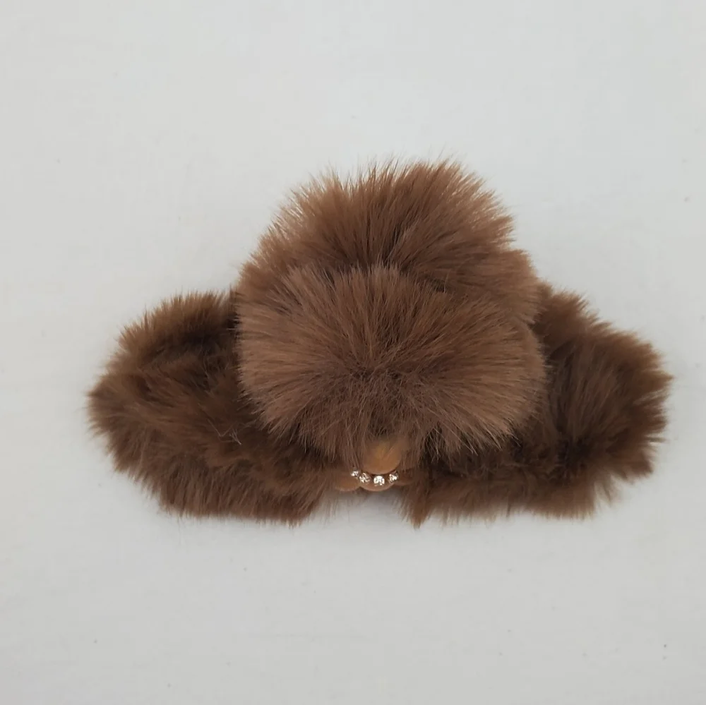 Plush hair claw clip hair accessories